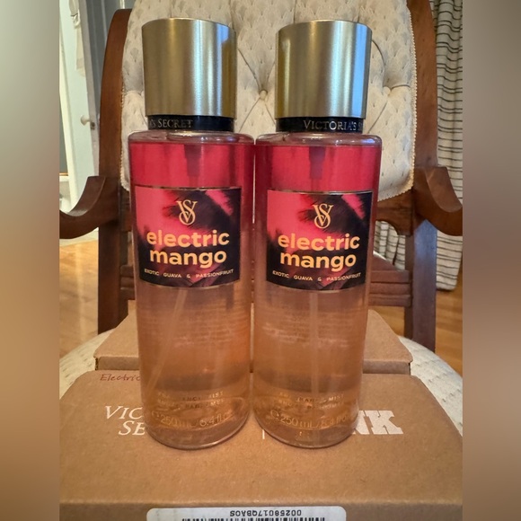 PINK Victoria's Secret Accessories - NWT: Victoria’s Secret PINK Limited Edition Electric Mango Body Mist